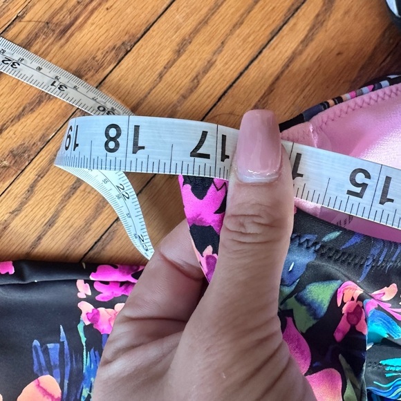 Raisins Curve Women's Plus Rosalie Poolside Underwire Tankini Swimsuit Top 14W - Picture 17 of 17